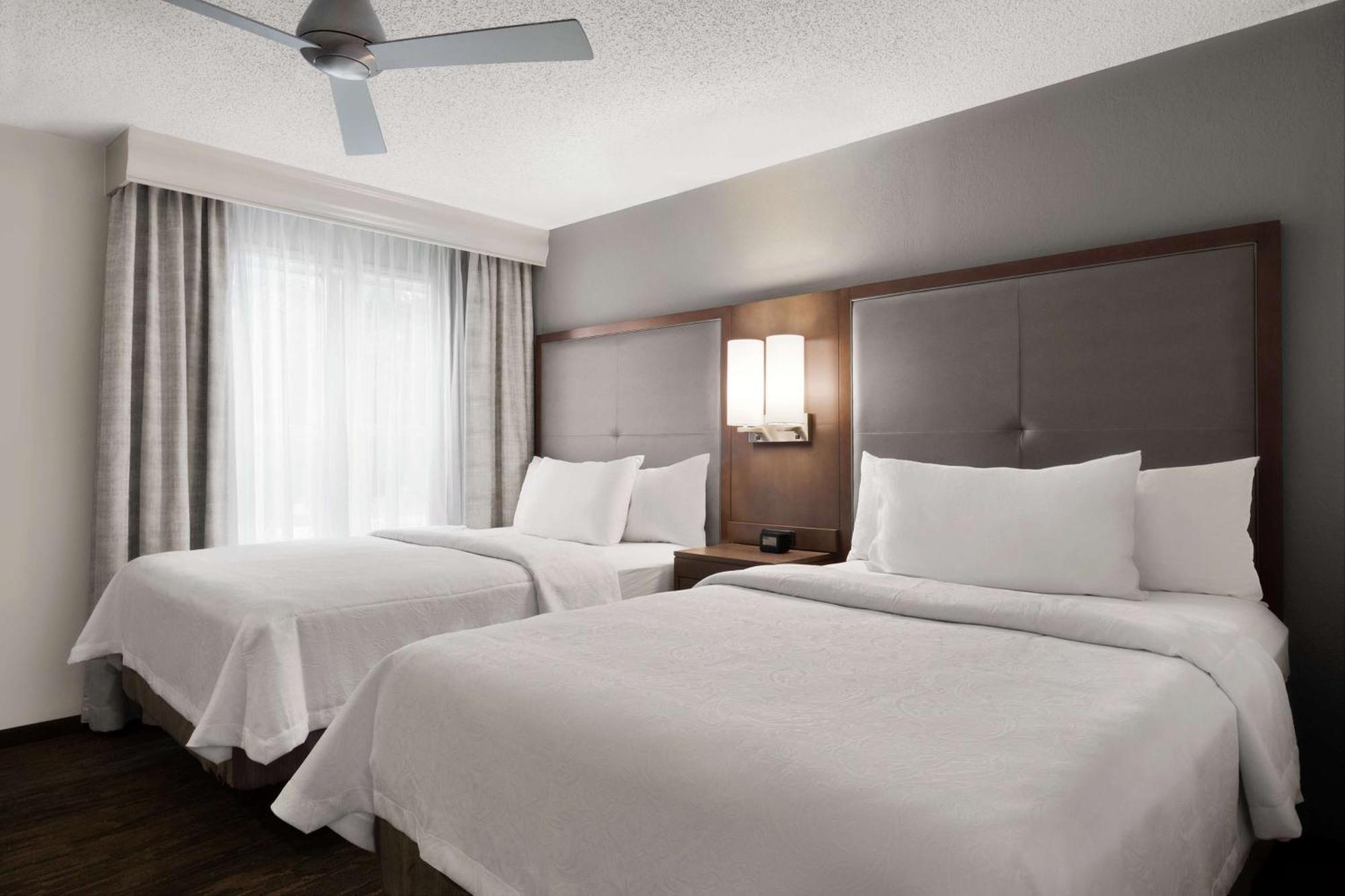Addison Suites Dış mekan fotoğraf